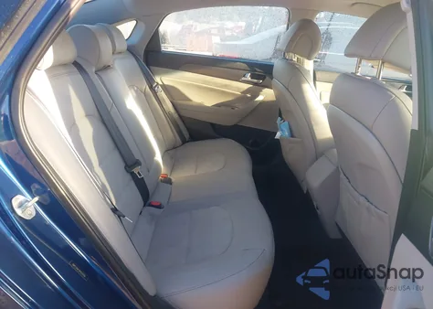 2017 Hyundai Sonata Sport z USA, uszkodzony, nr VIN 5NPE34AF2HH531030